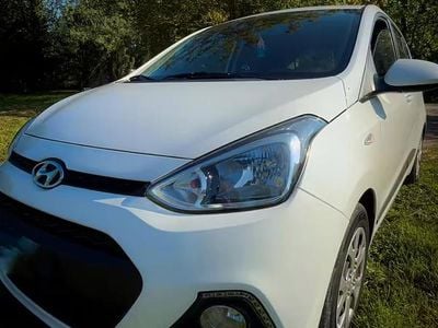 Usata Hyundai i10 69 CV (50 kW) 2016 Bianco Utilitaria