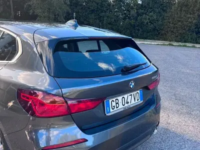 Usata BMW 118 150 CV (110 kW) 2020 Grigio Utilitaria