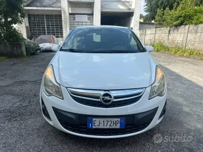 Usata Opel Corsa 95 CV (69 kW) 2011 Bianco Utilitaria
