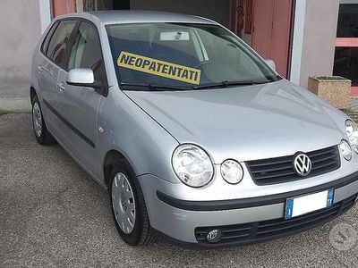 Usata VW Polo 63 CV (46 kW) 2004 Grigio Utilitaria