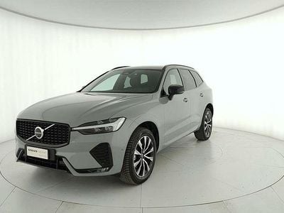 Usata Volvo XC60 Plus 250 CV (183 kW) 2025 Grigio SUV