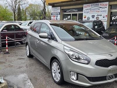 Usata Kia Carens Family 115 CV (84 kW) 2014 Grigio Monovolume