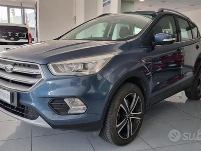 Usado Ford Kuga 150 CV (110 kW) 2018 Azul SUV