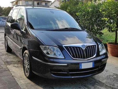 Usata Lancia Phedra Platinum 170 CV (125 kW) 2010 Nero Monovolume