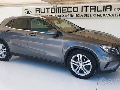 Usado Mercedes GLA180 Premium 109 CV (80 kW) 2016 Gris SUV