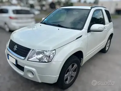 Usata Suzuki Grand Vitara 106 CV (77 kW) 2009 Bianco SUV