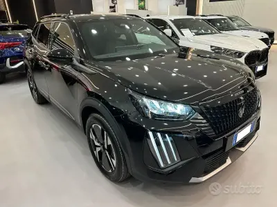Nuova Peugeot 2008 Allure 101 CV (74 kW) 2025 Nero SUV