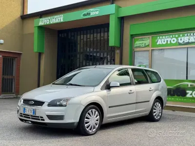 Usata Ford Focus S 109 CV (80 kW) 2007 Grigio Station wagon