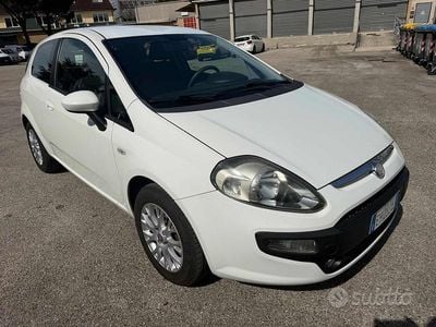 Usata Fiat Punto Evo Dynamic 69 CV (50 kW) 2011 Bianco Utilitaria