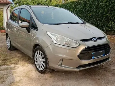 Usata Ford B-MAX 95 CV (69 kW) 2013 Beige Monovolume