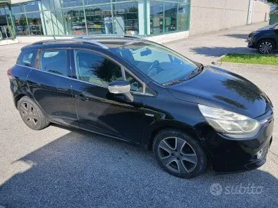 Usata Renault Clio 75 CV (55 kW) 2015 Nero Station wagon