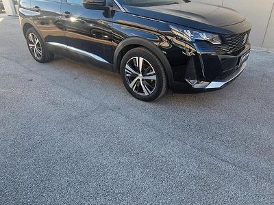 Begagnad Peugeot 3008 131 HK (96 kW) 2021 Svart SUV