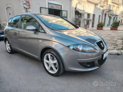 Usata Seat Altea Stylance 140 CV (102 kW) 2005 Grigio Monovolume
