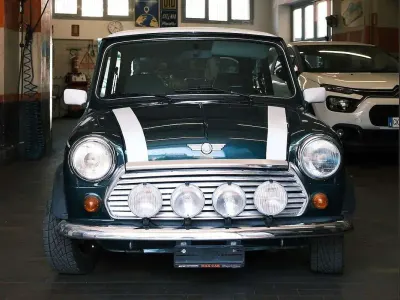 Begagnad Mini Cooper 63 HK (46 kW) 1996 Grön Halvkombi