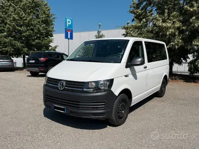 Usata VW Caravelle 150 CV (110 kW) 2019 Bianco Furgone