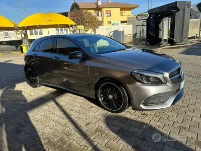 Usata Mercedes A200 381 CV (280 kW) 2017 Utilitaria