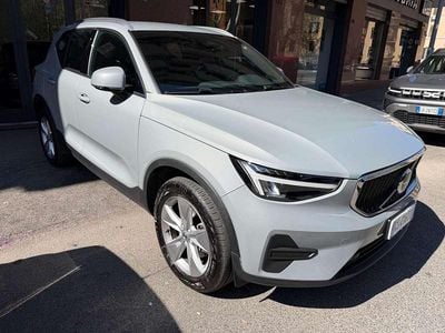Occasion Volvo XC40 Core 163 ch (119 kW) 2024 Gris SUV