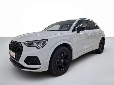 Bianco ghiacciaio metallizzato Usata 2024 Audi Q3 Advanced SUV | 42.900 € (Buon prezzo)