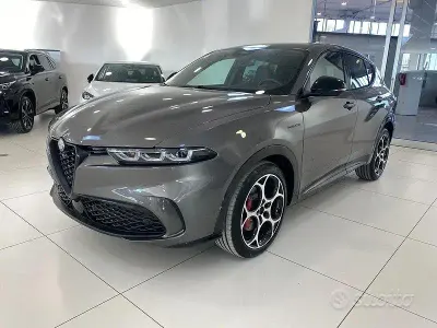 Nuova Alfa Romeo Tonale Veloce 160 CV (117 kW) 2025 Grigio SUV