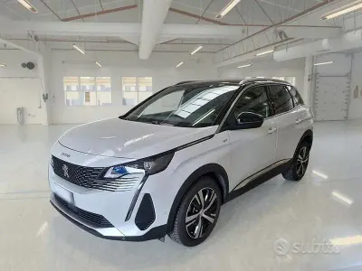 Usata Peugeot 3008 GT 130 CV (95 kW) 2022 Bianco SUV
