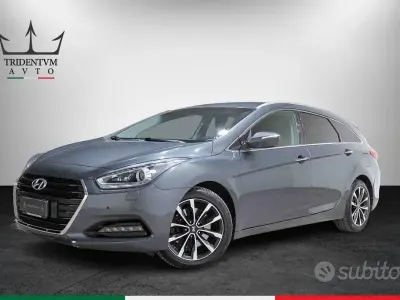 Usata Hyundai i40 141 CV (103 kW) 2016 Grigio Station wagon