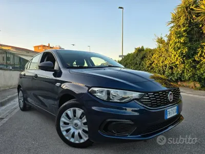 Usata Fiat Tipo 95 CV (69 kW) 2018 Bluazzurro Berlina