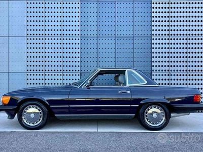 Usata Mercedes SL500 245 CV (180 kW) 1988 Blu pastello Cabrio