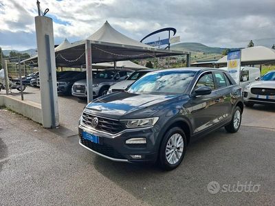 Usata VW T-Roc 115 CV (84 kW) 2019 Grigio SUV