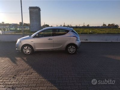 usata Lancia Ypsilon 1.3