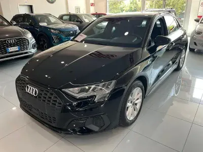 Usata Audi A3 150 CV (110 kW) 2023 Nero Berlina
