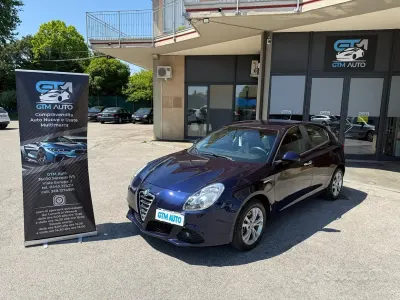 Usata Alfa Romeo Giulietta Progression 170 CV (125 kW) 2010 Blu Utilitaria