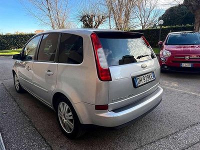 Begagnad Ford Focus Trend 90 HK (66 kW) 2007 Kombi