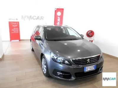 Usata Peugeot 308 SW Allure 131 CV (96 kW) 2021 Grigio Station wagon