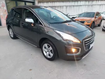 Usata Peugeot 3008 115 CV (84 kW) 2014 Blu Station wagon