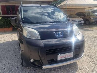 Usata Peugeot TePee Outdoor 73 CV (53 kW) 2010 Nero Station wagon
