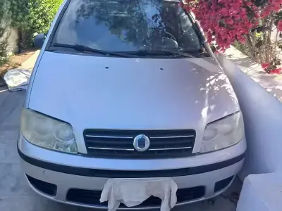 Usata Fiat Punto 69 CV (50 kW) 2007 Grigio Utilitaria