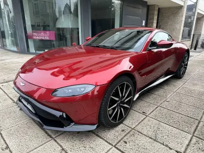 Usata Aston Martin V8 Vantage 510 CV (375 kW) 2021 Rosso Coupé
