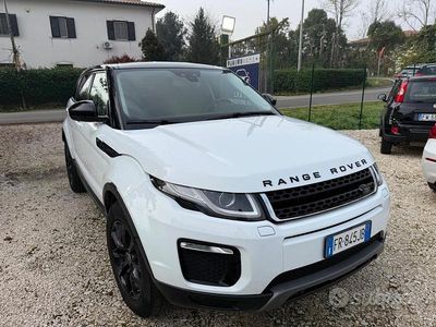Usata Land Rover Range Rover evoque R-Dynamic 150 CV (110 kW) 2019 Bianco SUV