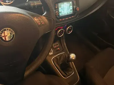 Usata Alfa Romeo Giulietta 120 CV (88 kW) 2015 Grigio Utilitaria