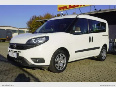 Usata Fiat Doblò 105 CV (77 kW) 2019 Bianco Monovolume