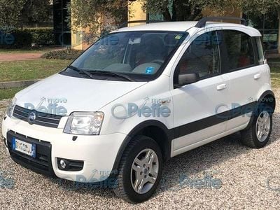 Usata Fiat Panda 4x4 Climbing 60 CV (44 kW) 2010 Bianco Utilitaria