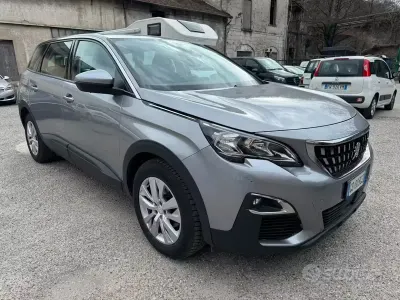 Usado Peugeot 5008 Business-Line 131 CV (96 kW) 2020 Gris SUV