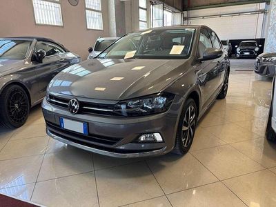 Usata VW Polo Highline 90 CV (66 kW) 2021 Grigio Utilitaria