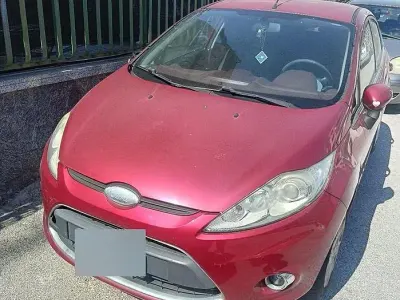 Usata Ford Fiesta 97 CV (71 kW) 2010 Viola Berlina