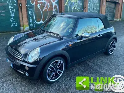Usata Mini One Cabriolet 89 CV (65 kW) 2005 Nero Cabrio