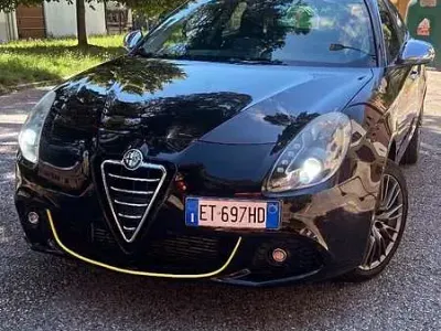 Usata Alfa Romeo Giulietta Exclusive 140 CV (102 kW) 2013 Utilitaria