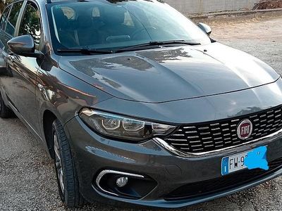 Usata Fiat Tipo 120 CV (88 kW) 2019 Grigio Station wagon