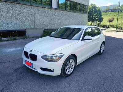 Usata BMW 118 143 CV (105 kW) 2012 Bianco Utilitaria