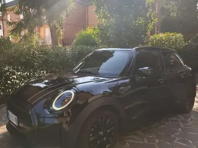 Usata Mini Cooper 136 CV (100 kW) 2022 Nero Utilitaria