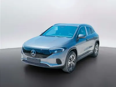 Nuova Mercedes EQA300 167 kW (228 CV) 2026 Grigio montagna SUV